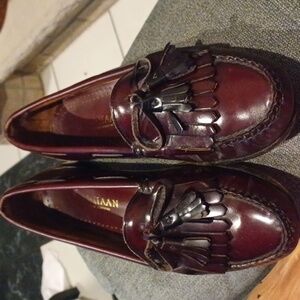 Vintage Cole Haan Men’s Tassel Burgundy Leather Loafers size 8,